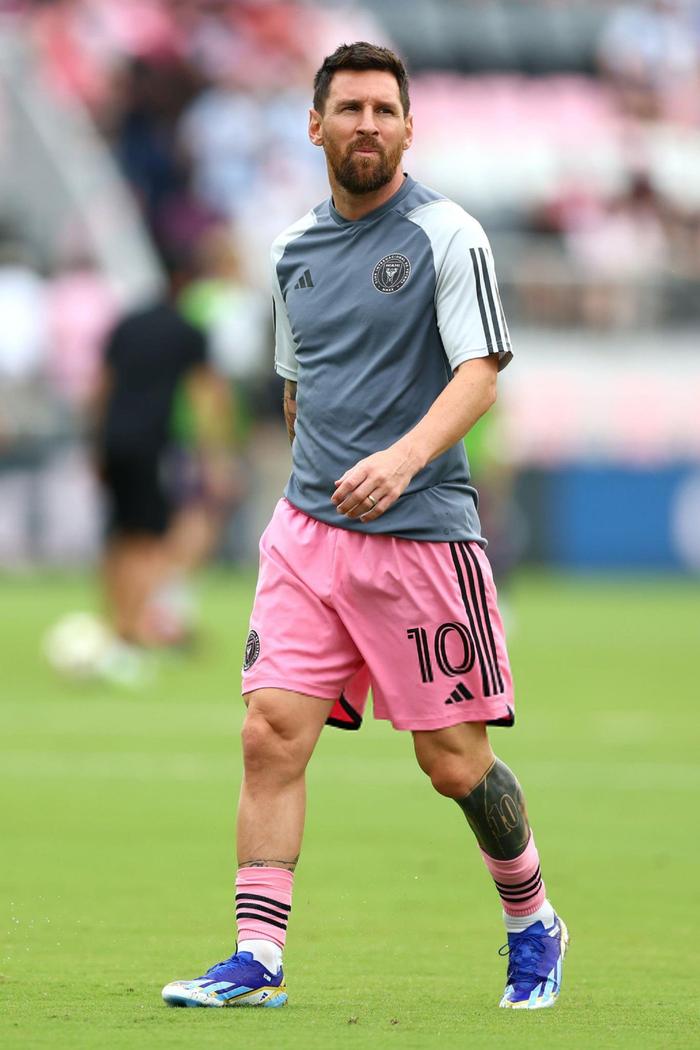 梅西回归赛场，比分优势明显首场状态亮眼，C9观众沸腾！