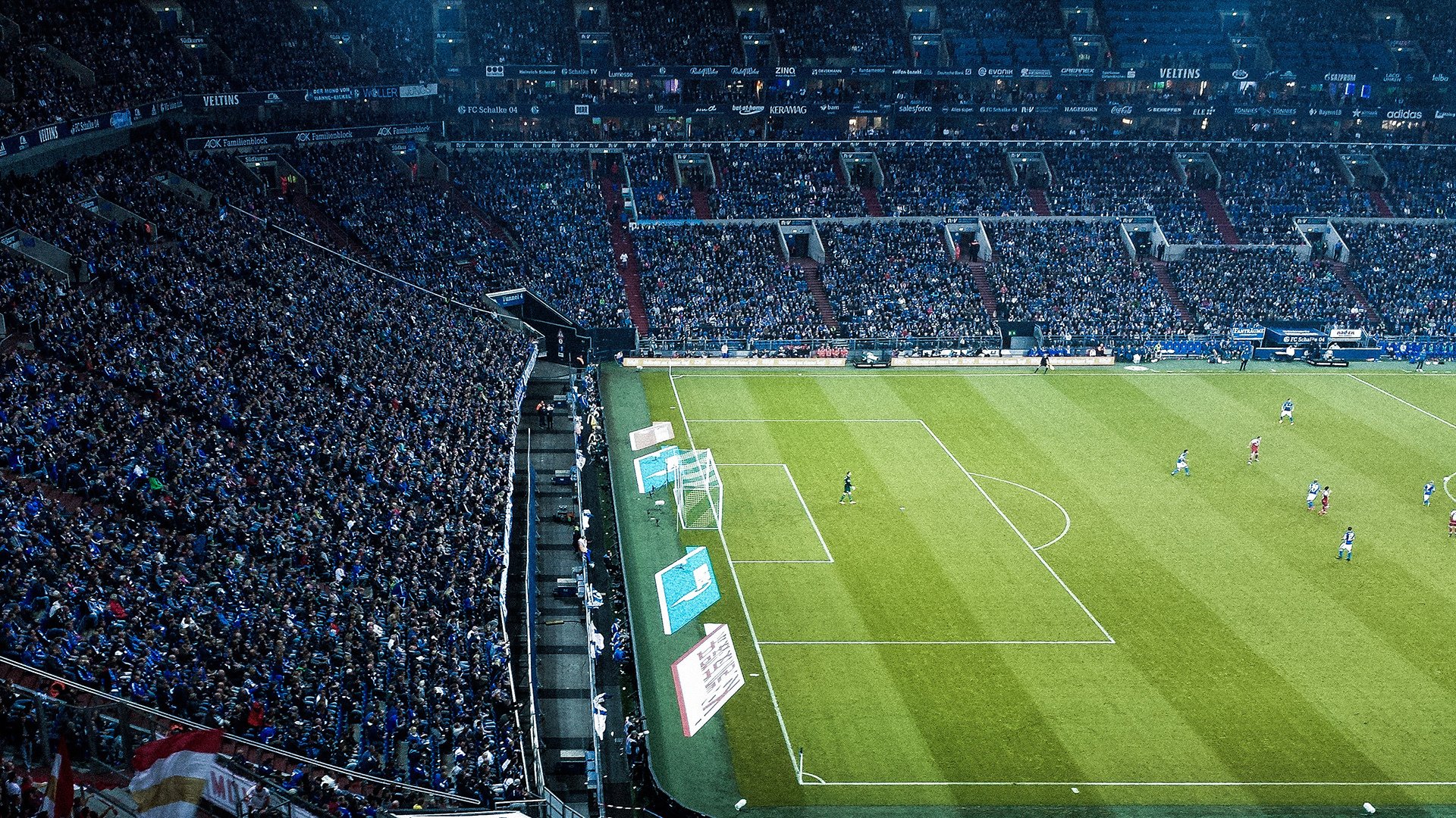 Uzi新星表现优异表现突出,皇家马德里前途光明!观众掌声雷动